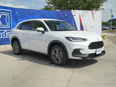 New 2026 Honda HR-V LX image 3