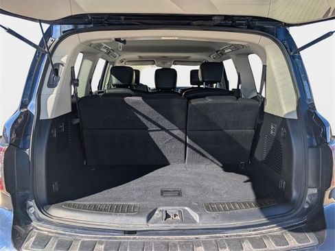 Used 2018 Nissan Armada Platinum image 9