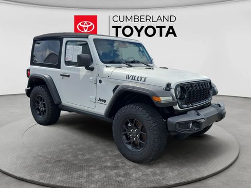 Used 2024 Jeep Wrangler Sport AWD/4WD image 7