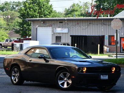 Used 2015 Dodge Challenger SXT w/ Driver Convenience Group