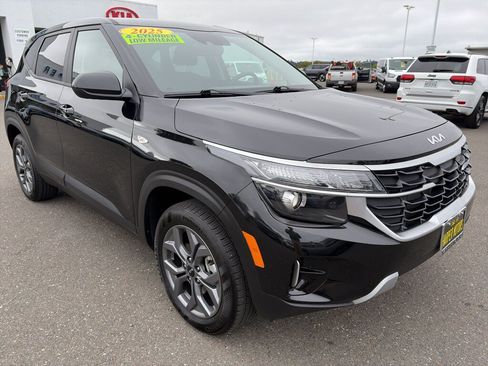 Used 2025 Kia Seltos LX AWD/4WD image 8