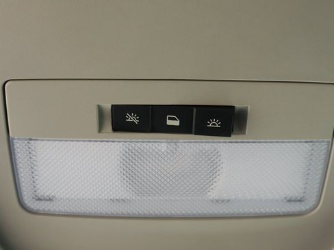 Used 2021 Chevrolet Colorado W/T w/ WT Convenience Package image 27