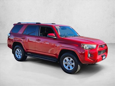 Used 2022 Toyota 4Runner SR5 image 3