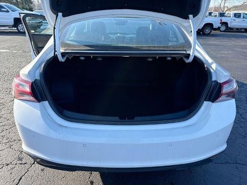 Used 2024 Chevrolet Malibu LT image 26