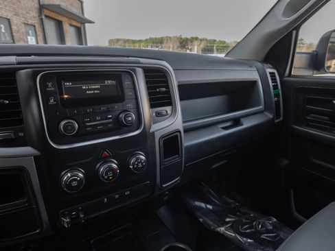 Used 2017 RAM 2500 Tradesman w/ Chrome Appearance Group image 20