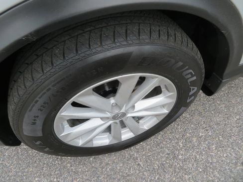 Used 2018 Nissan Rogue Sport S w/ S Appearance Package image 10