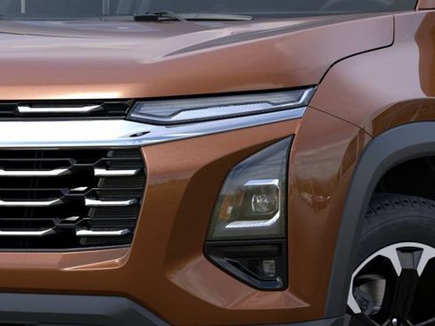 New 2027 Chevrolet Equinox LT w/ Convenience Package II FWD image 10