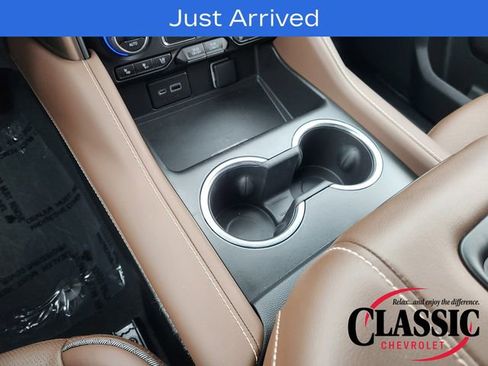 Used 2023 Chevrolet Tahoe High Country AWD/4WD image 29