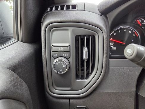 New 2025 Chevrolet Silverado 1500 W/T w/ WT Value Package image 31