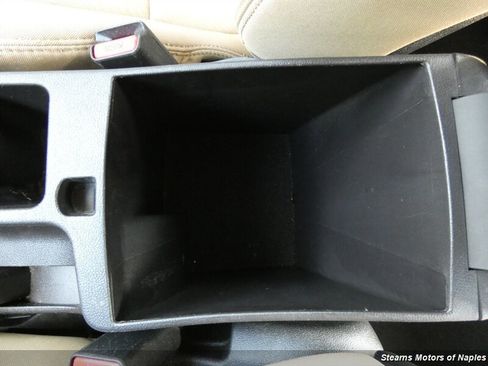 Used 2013 Hyundai Elantra GLS w/ Preferred Pkg FWD image 35