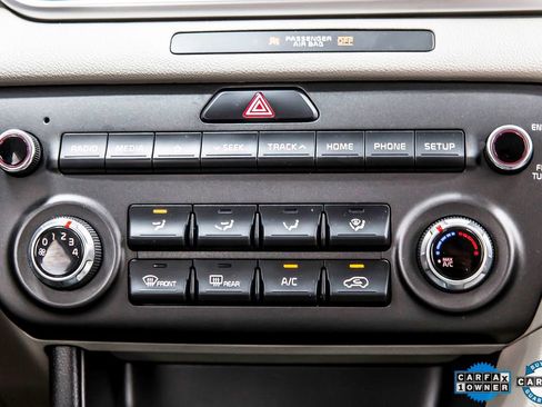 Used 2022 Kia Sportage LX image 17