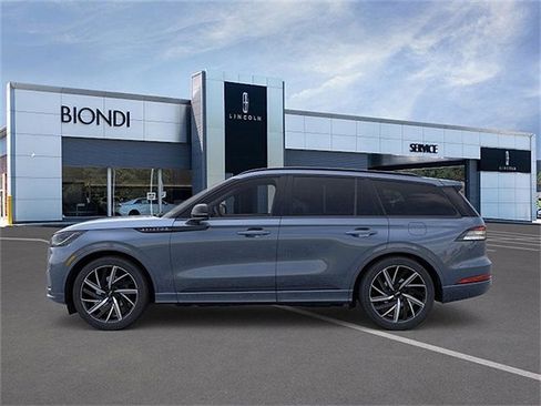 New 2026 Lincoln Aviator Black Label w/ Jet Appearance Package image 3