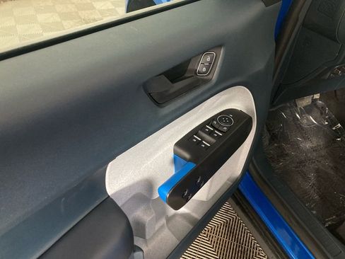 Used 2025 Ford Maverick XLT w/ XLT Luxury Package image 12