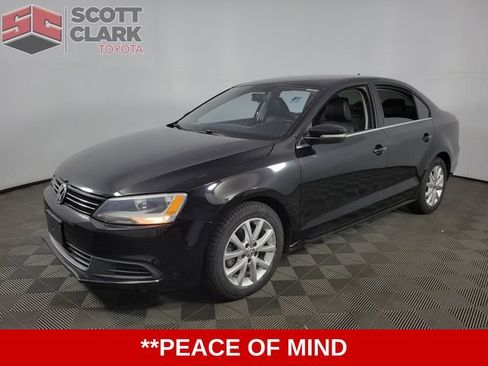 Used 2014 Volkswagen Jetta SE FWD image 3