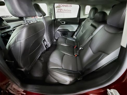 Used 2022 Jeep Compass Latitude w/ Sun and Sound Group image 28