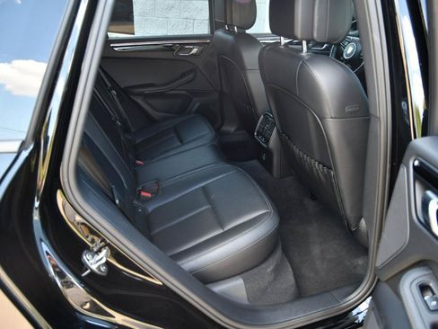 Used 2024 Porsche Macan AWD/4WD image 26