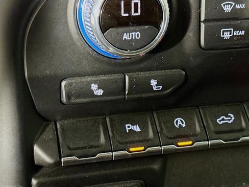 Used 2020 GMC Sierra 1500 Elevation w/ Elevation Value Package image 22