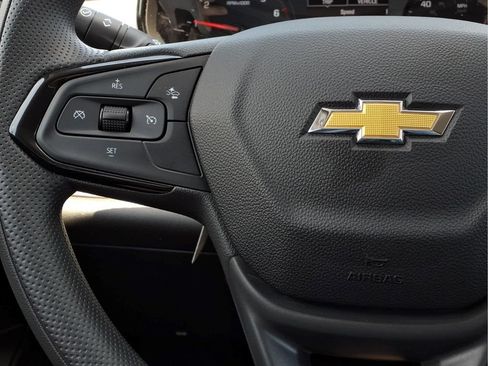 New 2026 Chevrolet Trax LS w/ LS Convenience Package FWD image 9