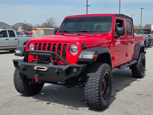 Used 2020 Jeep Gladiator Sport w/ Quick Order Package 24S AWD/4WD image 3