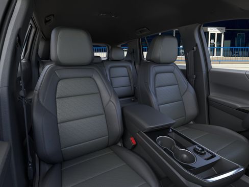 New 2026 Chevrolet Equinox LT w/ Convenience Package II FWD image 16