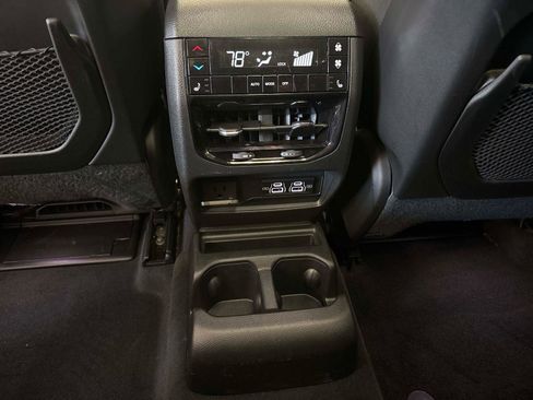 Used 2025 Jeep Grand Cherokee L Overland w/ Luxury Tech Group IV image 16