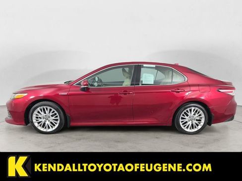 Used 2020 Toyota Camry XLE w/ Driver Assist Package image 2