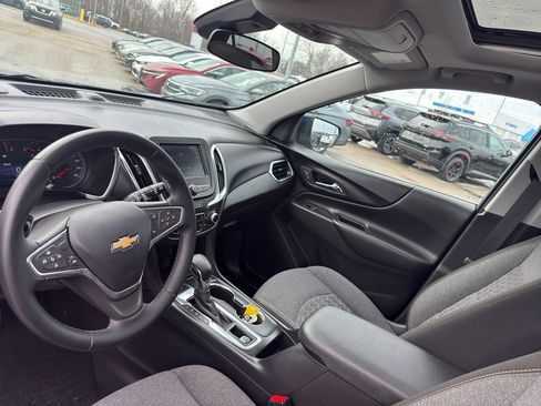 Used 2023 Chevrolet Equinox LT image 25