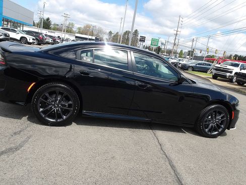 Used 2022 Dodge Charger GT w/ Blacktop Package AWD/4WD image 8