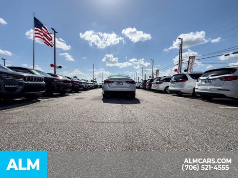 Used 2024 Nissan Altima 2.5 SR FWD image 6