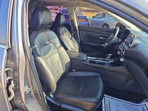 Used 2023 Nissan Sentra SR w/ SR Premium Package image 20