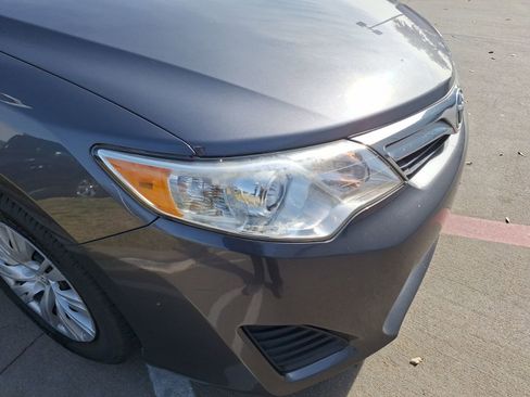 Used 2012 Toyota Camry LE image 10