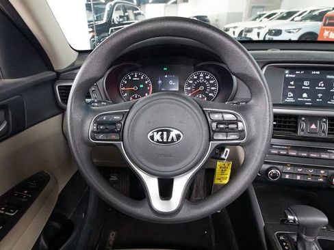 Used 2018 Kia Optima LX FWD image 8