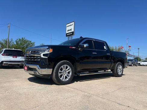 Used 2022 Chevrolet Silverado 1500 LTZ w/ Technology Package AWD/4WD image 7