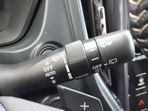 Used 2025 Subaru Forester Limited w/ Popular Package #2 image 30