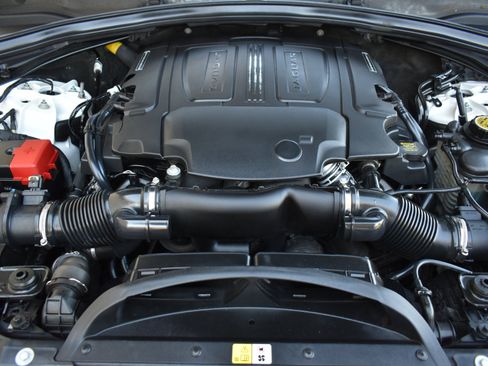 Used 2018 Jaguar F-PACE S image 51