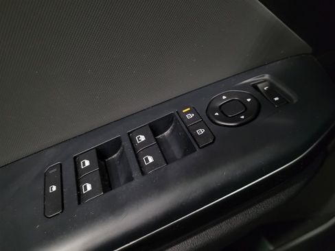 Used 2025 Kia K4 FWD image 27