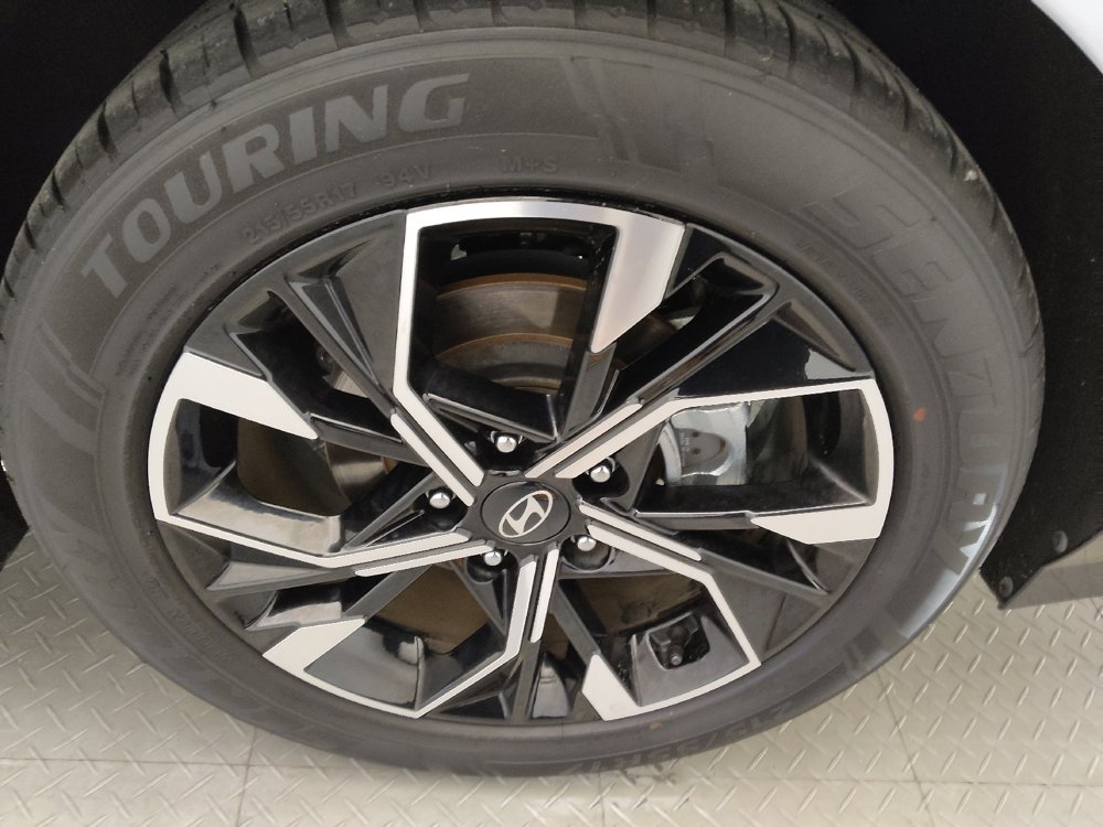 Used 2025 Hyundai Sonata SEL FWD image 31