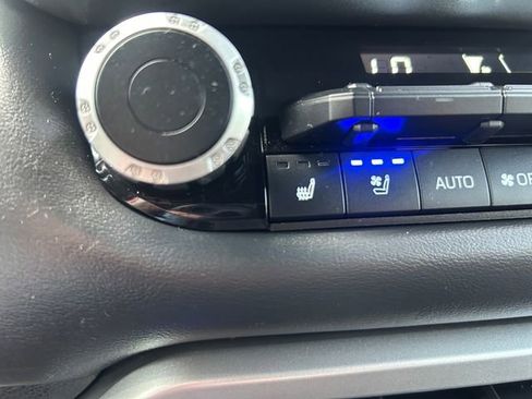 Certified 2025 Toyota Sequoia Platinum AWD/4WD image 23