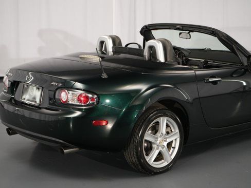 Used 2007 MAZDA MX-5 Miata Sport RWD image 14