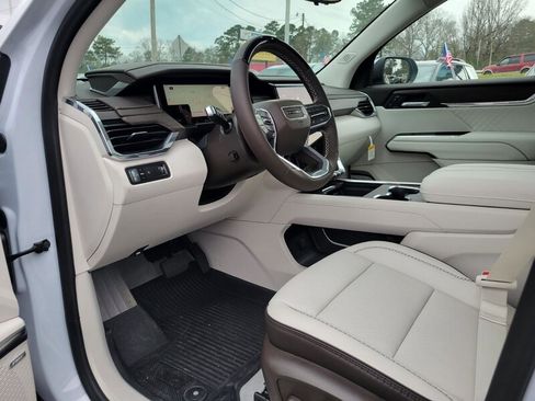 New 2026 GMC Acadia Denali w/ Super Cruise Package image 21