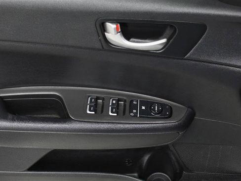 Used 2016 Kia Optima LX image 14