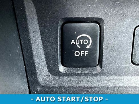 Used 2024 Nissan Sentra SV FWD image 15