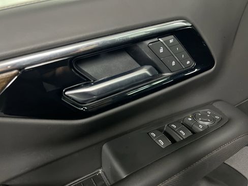 Certified 2025 Chevrolet Suburban High Country image 82