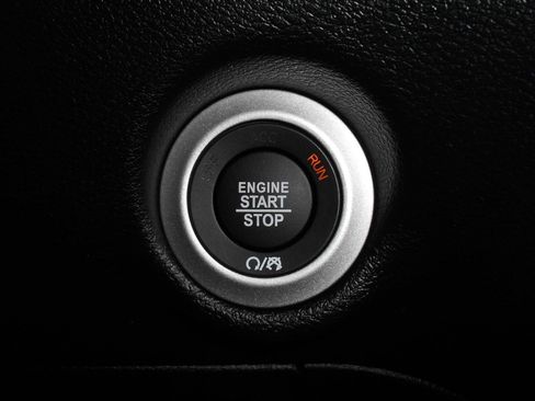 New 2026 Chrysler Voyager LX image 18