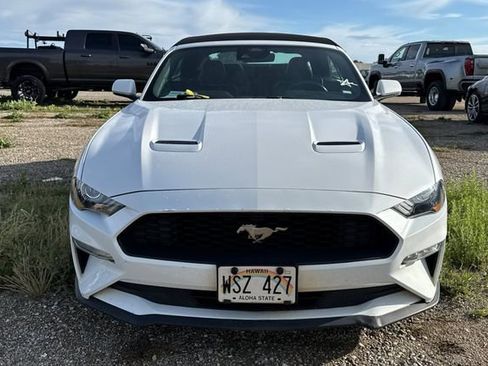 Used 2023 Ford Mustang Premium image 3