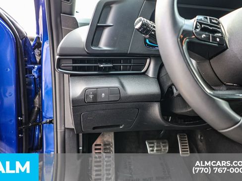 Used 2025 Hyundai Elantra Sport image 24