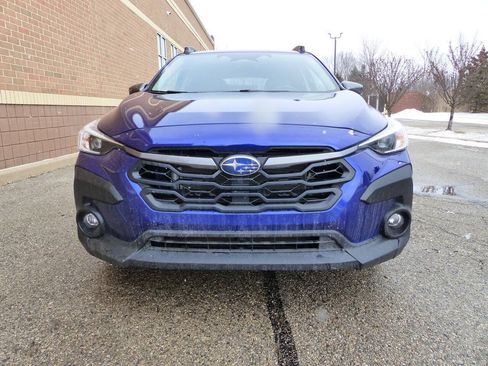Used 2024 Subaru Crosstrek 2.0i Premium AWD/4WD image 12