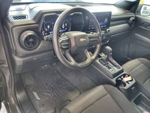 Used 2024 Chevrolet Colorado W/T RWD image 14