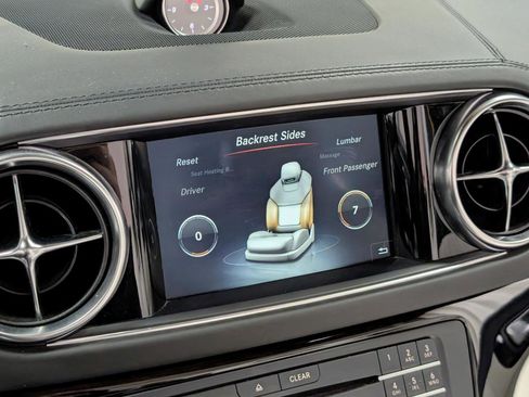 Used 2017 Mercedes-Benz SL 550 image 42