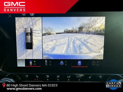 Used 2024 GMC Canyon Denali image 14